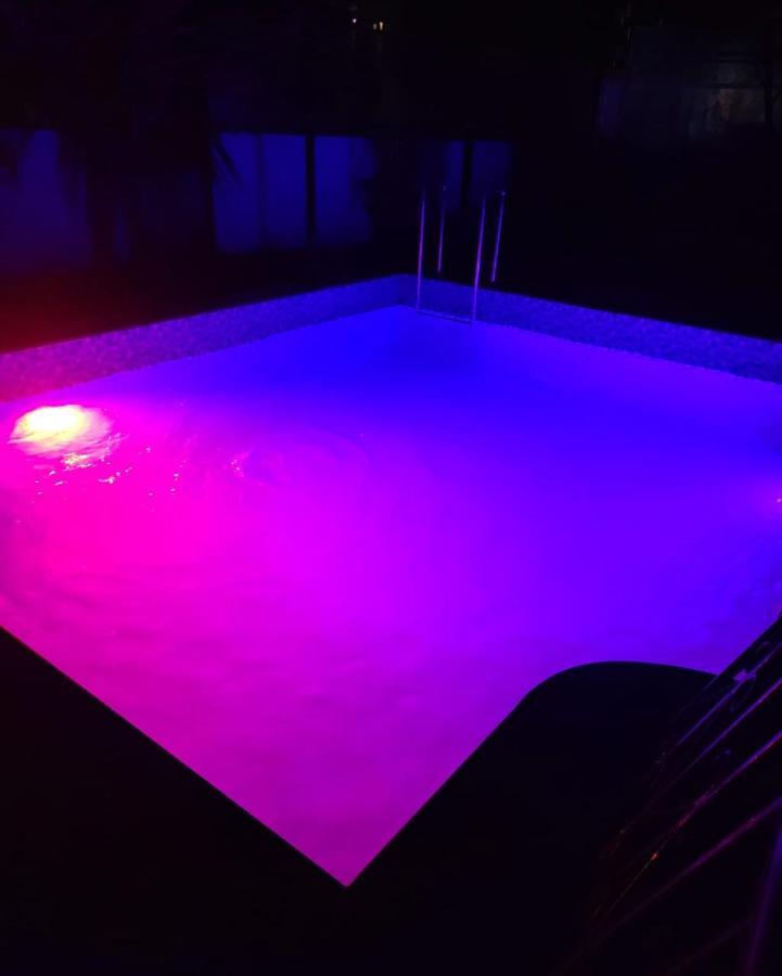 The Perfect Stays- Lal Mahal Villa With Disco Pool Lonavla Zewnętrze zdjęcie